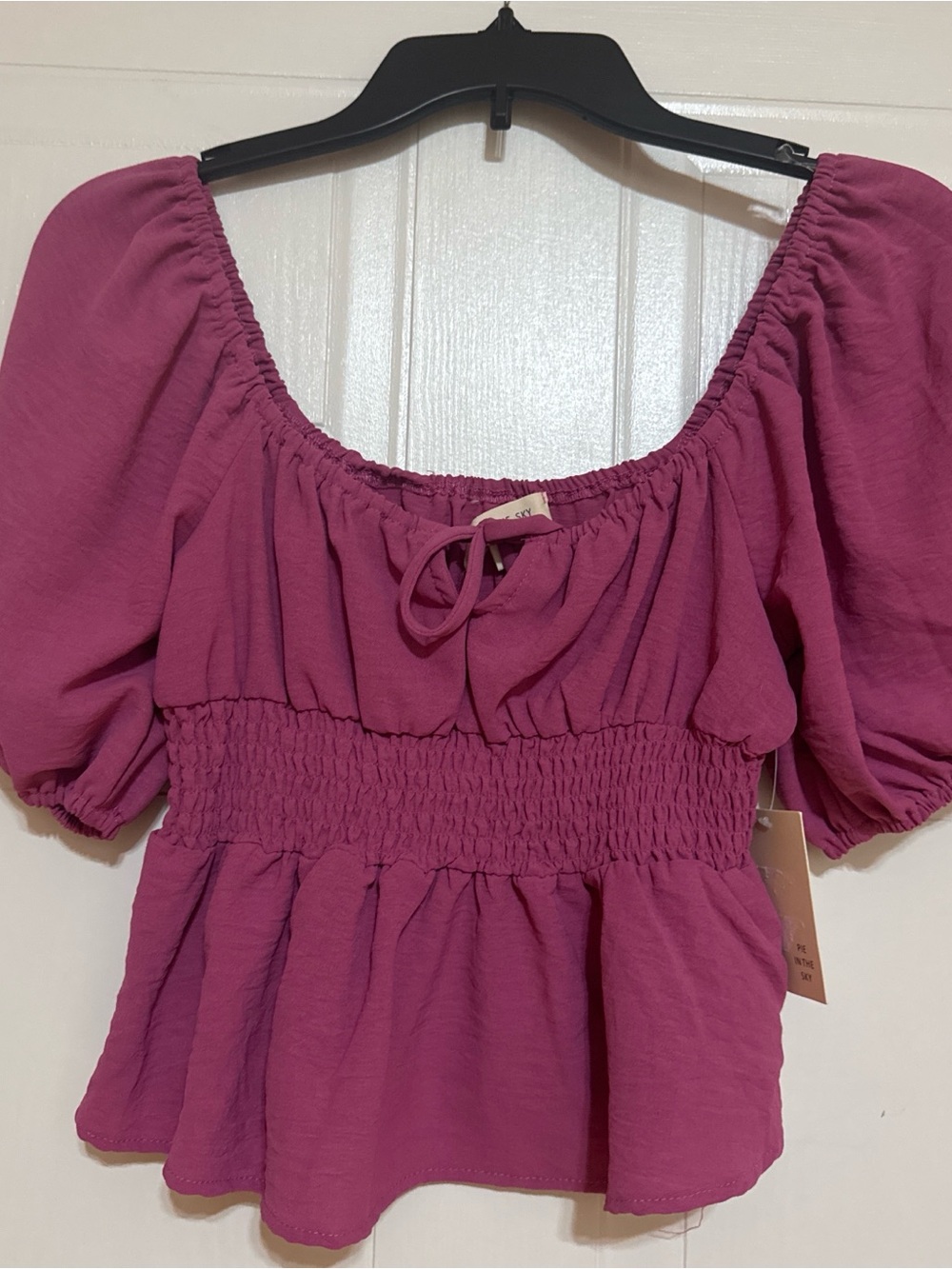 Pie in the Sky Sz S Women’s Smocked Peasant Top in Magenta NWT